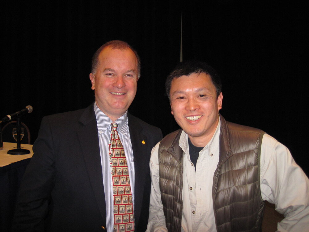 2013-05-05_With_Tom_Gayner.thumb.JPG.ef90ce9a11b49e8fb7f52c096b76ac47.JPG