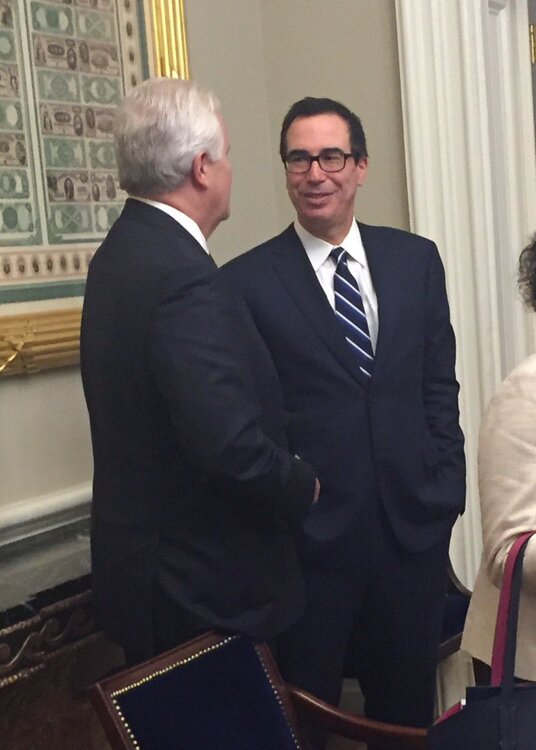 Mnuchin_and_NAFCU_8-22-2017.thumb.jpg.98879a3d4ea23cfac47b1af91d08ce76.jpg